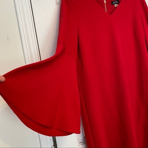 Tahari dress with flare sleeves plus size 16. - Picture 4 of 7